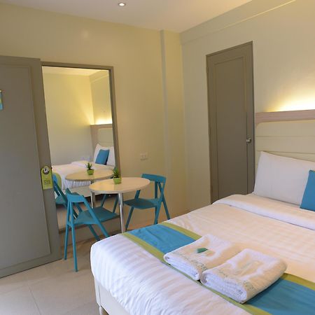 Laoag Parklane Hotel エクステリア 写真